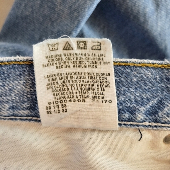 Vintage Lee Medium Wash High Rise Mom Jeans - Picture 10 of 10